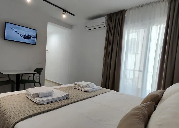 Makashi Appartement *